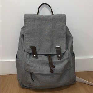 Everlane modern snap backpack reverse denim